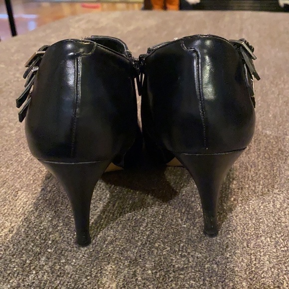 nine Wesr Black open toed heels; size 7.5 - Picture 5 of 8